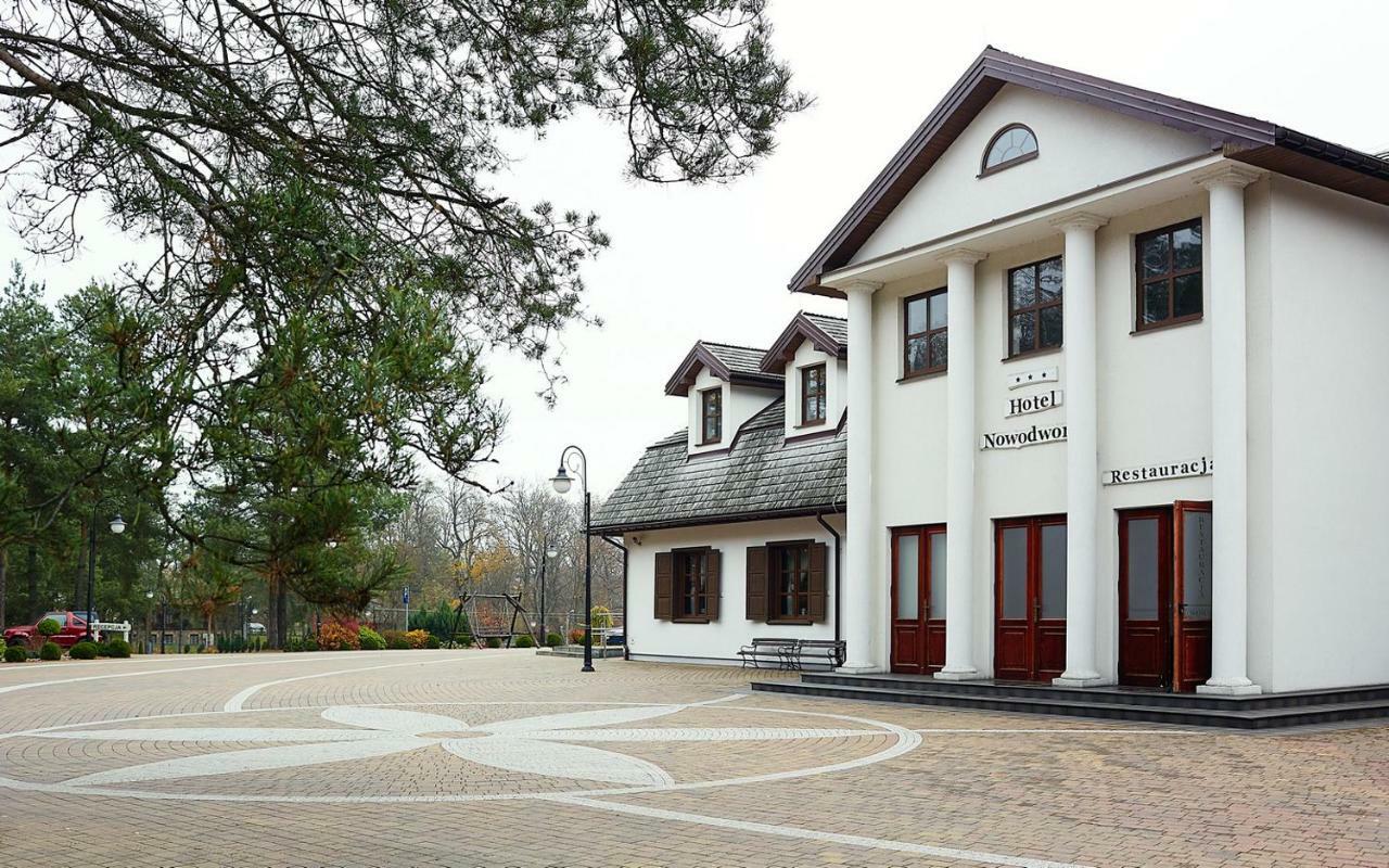 Hotel Nowodwory Ciechanowiec Exterior foto
